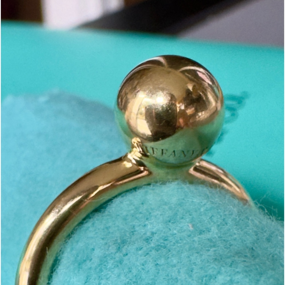 Authentic Tiffany & Co. 18k Yellow Gold 8mm Hardwear Ball Ring Size 6